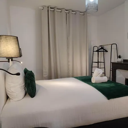 Le Jardin Secret Conciergeriedamecarcas *